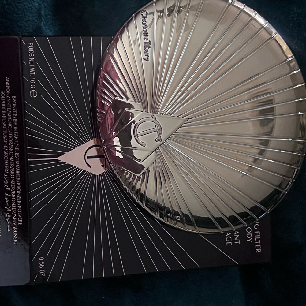 Bronzer - Picture 2 of 2